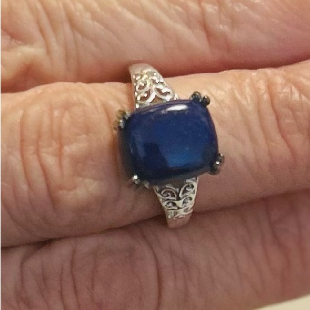 NWT Lapiz Lazuli ring in sterling silver